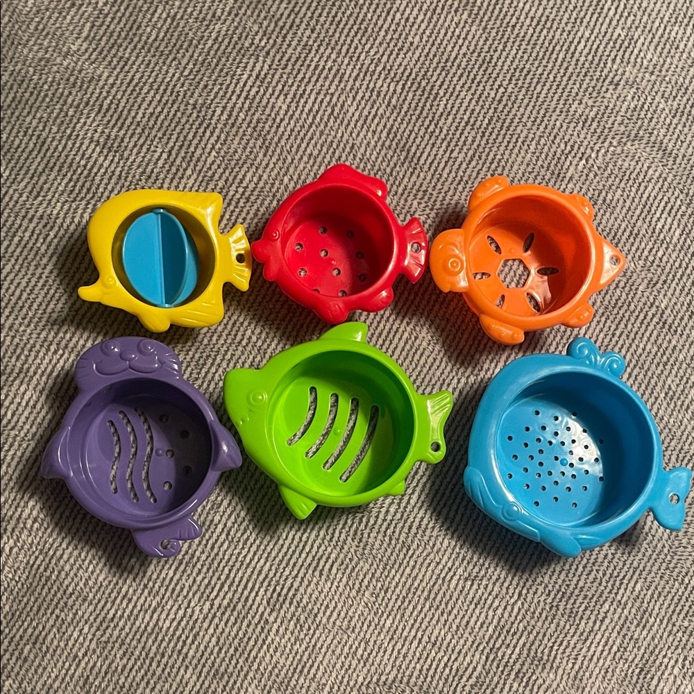 Colorful Stacking Bath Toys - Picture 5 of 8